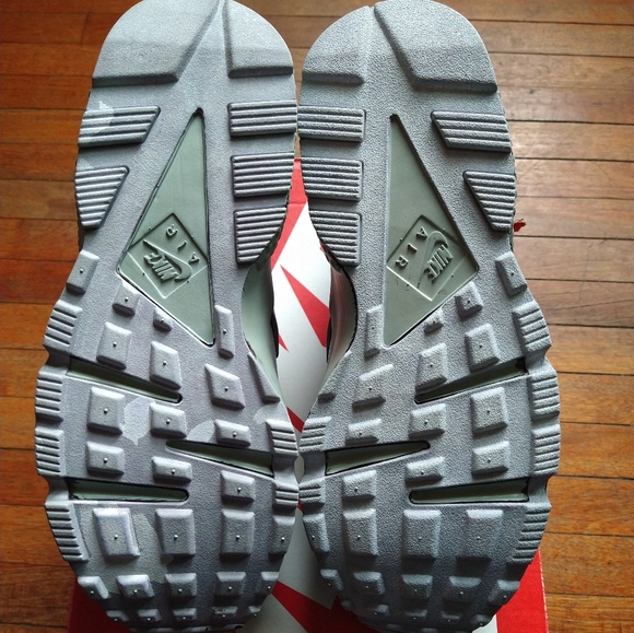 Nike - Picture 6 of 7